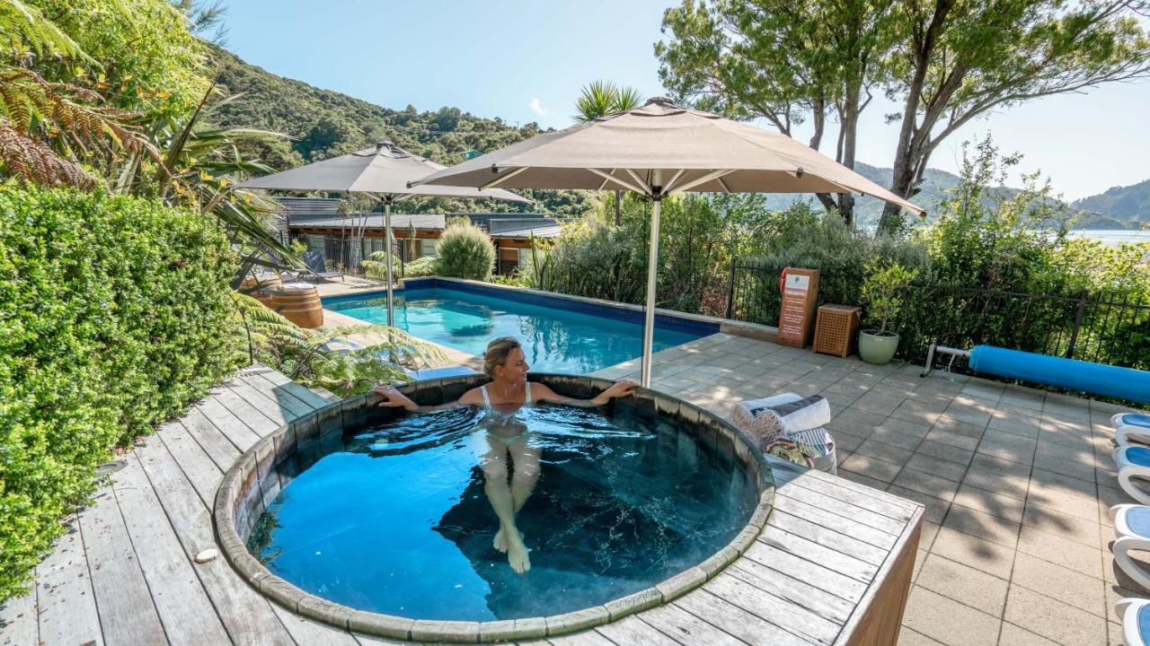 Bay Of Many Coves Hotel Arthur's Bay Eksteriør billede